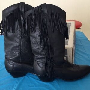 Dingo Black Fringe Leather Boots size 6 1/2